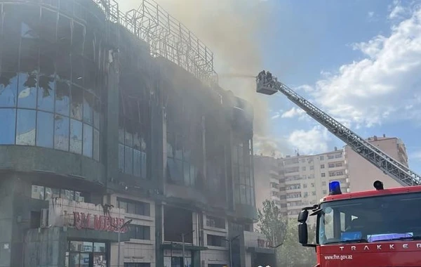 Пожар во доме торжеств в Сумгайыте потушен - ОБНОВЛЕНО + ВИДЕО