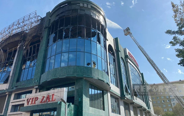 “Green House” şadlıq evində yanğın 500 kvadratmetr ərazini əhatə edib - FOTOREPORTAJ