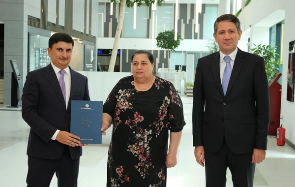 Şəhid ailələrinə və müharibə əlillərinə daha 100 mənzil və fərdi ev verilib - FOTO
