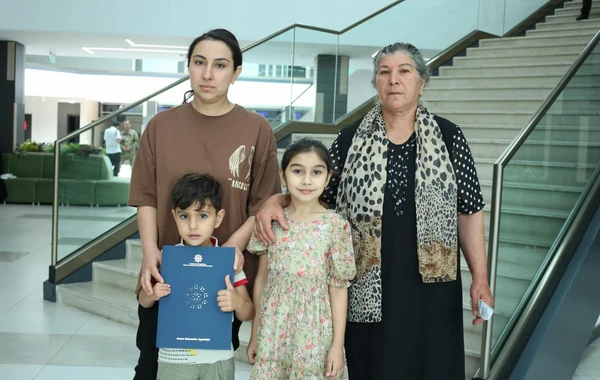 Şəhid ailələrinə və müharibə əlillərinə daha 100 mənzil və fərdi ev verilib - FOTO