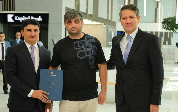 Şəhid ailələrinə və müharibə əlillərinə daha 100 mənzil və fərdi ev verilib - FOTO