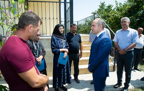 Şəhid ailələrinə və müharibə əlillərinə daha 100 mənzil və fərdi ev verilib - FOTO