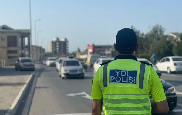 Bakıda gün ərzində çimərliklərdə 42 uşaq itib: DİN valideynlərə müraciət etdi - FOTO