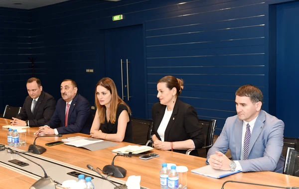 SOCAR ilə Antiinhisar və İstehlak Bazarına Nəzarət Dövlət Xidməti arasında görüş keçirilib - FOTO