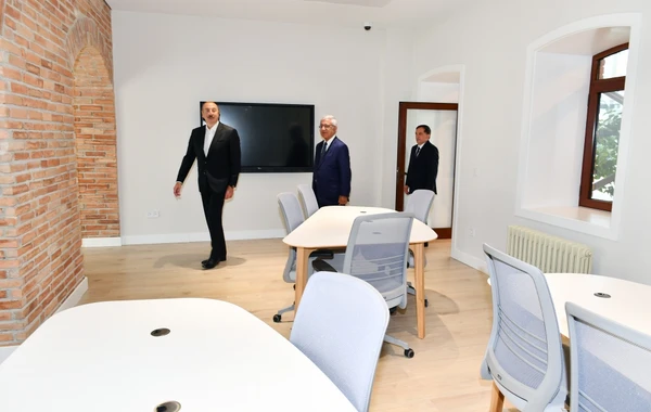 Prezident Qazax Müəllimlər Seminariyası ADA Universiteti Qazax Mərkəzində yaradılan şəraitlə tanış olub - FOTO - YENİLƏNİB