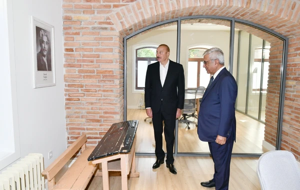 Prezident Qazax Müəllimlər Seminariyası ADA Universiteti Qazax Mərkəzində yaradılan şəraitlə tanış olub - FOTO - YENİLƏNİB