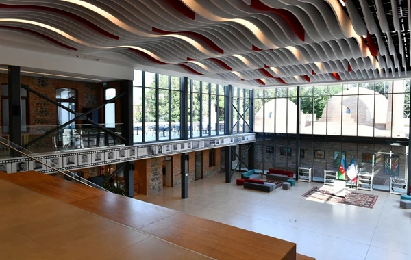 Prezident Qazax Müəllimlər Seminariyası ADA Universiteti Qazax Mərkəzində yaradılan şəraitlə tanış olub - FOTO - YENİLƏNİB