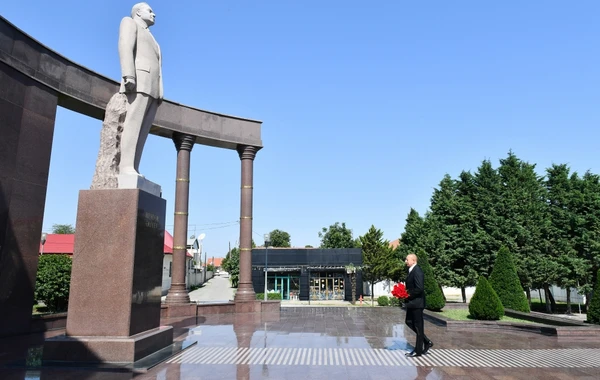 Президент Ильхам Алиев совершил поездку в Шамкирский район - ФОТО