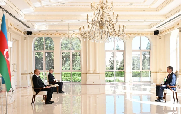 İlham Əliyev Rusiyanın Azərbaycana yeni təyin olunmuş səfirinin etimadnaməsini qəbul edib - FOTO - YENİLƏNİB