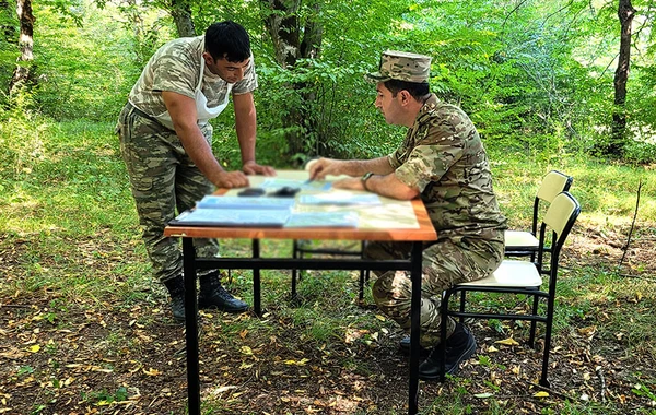 Bir qrup hərbi qulluqçu mükafatlandırıldı - FOTO/VİDEO