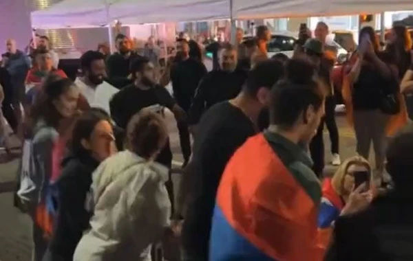 Ermənilərin Los-Ancelesdəki Azərbaycan konsulluğu yaxınlığında TƏXRİBAT CƏHDİ - FOTO