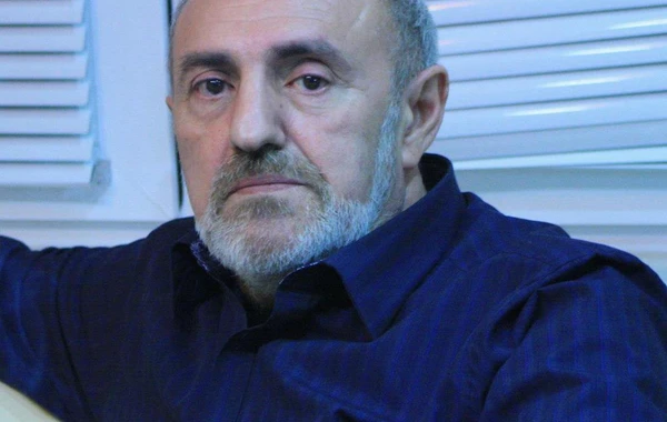 Президент наградил Акифа Исламзаде орденом Шохрет