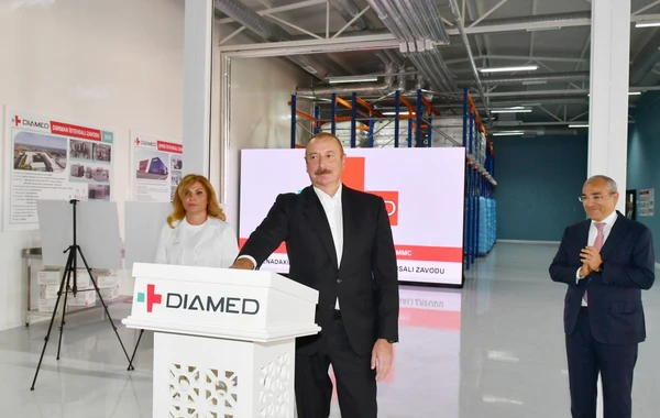 İlham Əliyev Bakıda “Diamed” dərman istehsalı zavodunun açılışında iştirak edib - FOTO