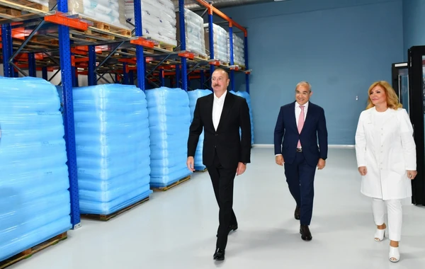 İlham Əliyev Bakıda “Diamed” dərman istehsalı zavodunun açılışında iştirak edib - FOTO
