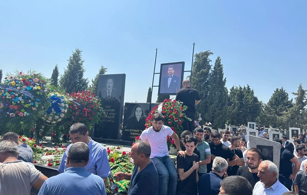 "Nikosayağı"nın düşdüyü qəzada ölən Ruslan dəfn edildi - FOTO/VİDEO