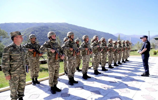 Kamran Əliyev Kəlbəcər və Laçına səfər edib, hərbçilərlə görüşüb - FOTO