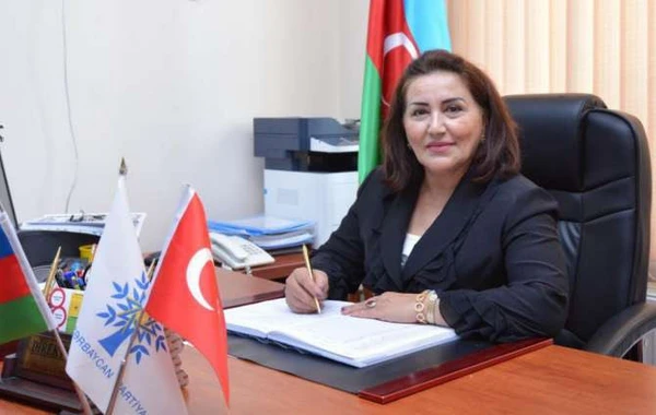 "Valideynlər məktəbli formalarını istədikləri satış məntəqələrindən ala və ya tikdirə bilərlər"