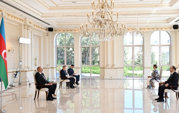 Azərbaycan Prezidenti Tacikistanın yeni səfirinin etimadnaməsini qəbul edib - YENİLƏNİB - FOTO