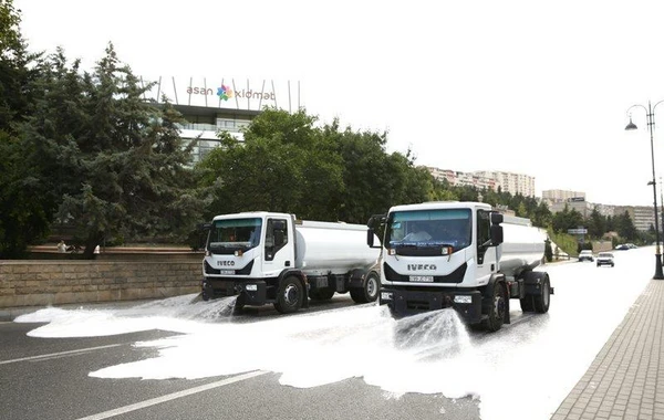 Bakının 551 küçəsi yuyulub - FOTO