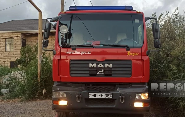 Sumqayıtın bu massivində yanğın oldu - FOTO