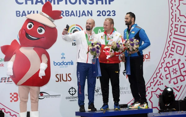Bakıda keçirilən dünya çempionatında Avstriya atıcısı qızıl medal qazanıb - FOTO