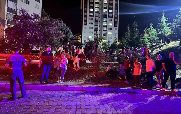 "Tok"ta unudulan ütü faciəyə səbəb oldu: Mənzil külə döndü - FOTO