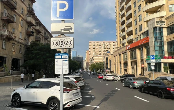 Bakıda avtomobil park etmək BU HALDA PULSUZDUR - FOTO/VİDEO