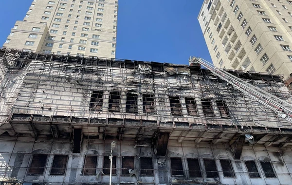 İstanbulda mədəniyyət mərkəzində güclü yanğın - FOTO/VİDEO
