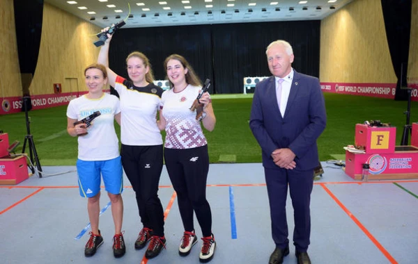 Almaniya təmsilçisi dünya çempionatında qızıl medal qazanıb - FOTO/VİDEO