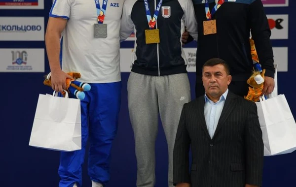 Güləşçimiz gümüş medal qazandı - FOTO