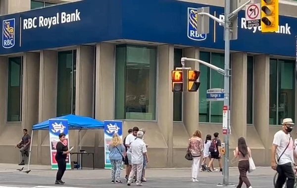 Azərbaycan icması Torontoda Ermənistanın təxribatlarına qarşı aksiya keçirib - FOTO