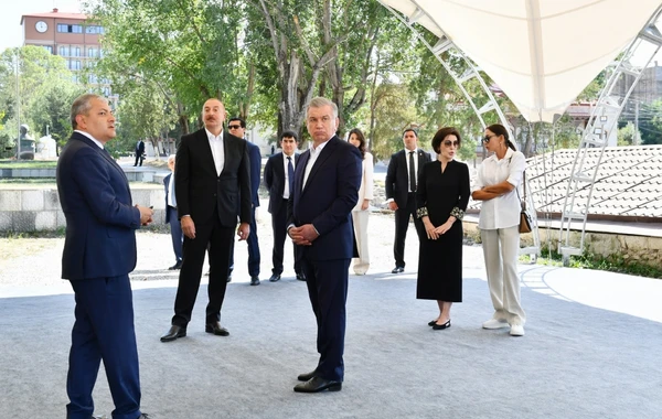 Azərbaycan ilə Özbəkistan prezidentləri və xanımları Şuşaya səfər ediblər - YENİLƏNİB - FOTO