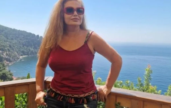 Geyimi müzakirələrə səbəb oldu - FOTO