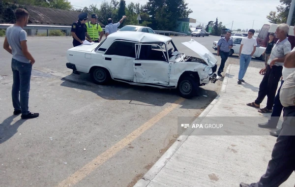 Azərbaycanda ata və oğulun avtomobilləri ağır qəzaya düşdü - FOTO