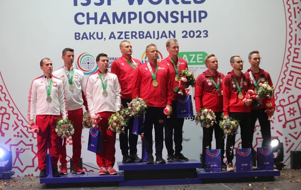 Dünya çempionatı: Ukraynadan olan atıcı qızıl medal qazanıb - FOTO