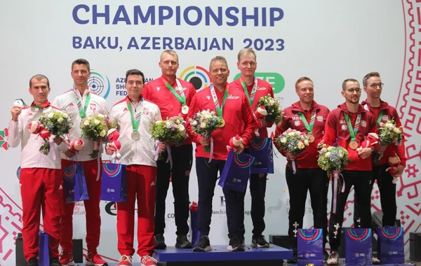 Dünya çempionatı: Ukraynadan olan atıcı qızıl medal qazanıb - FOTO