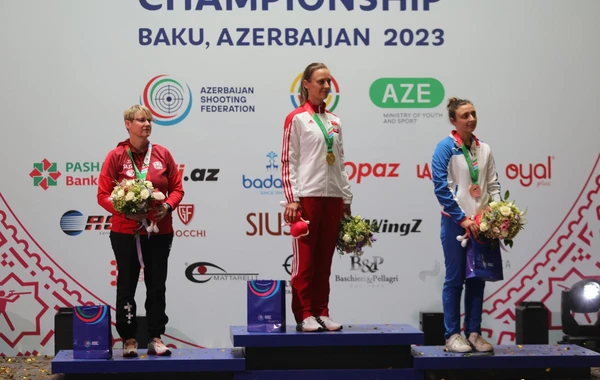 Dünya çempionatı: Ukraynadan olan atıcı qızıl medal qazanıb - FOTO