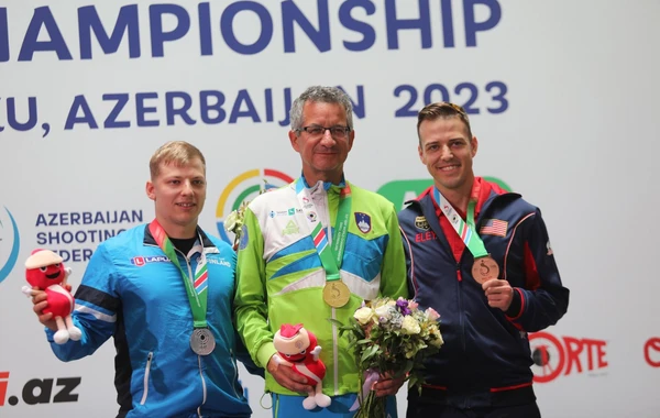 Dünya çempionatı: Ukraynadan olan atıcı qızıl medal qazanıb - FOTO