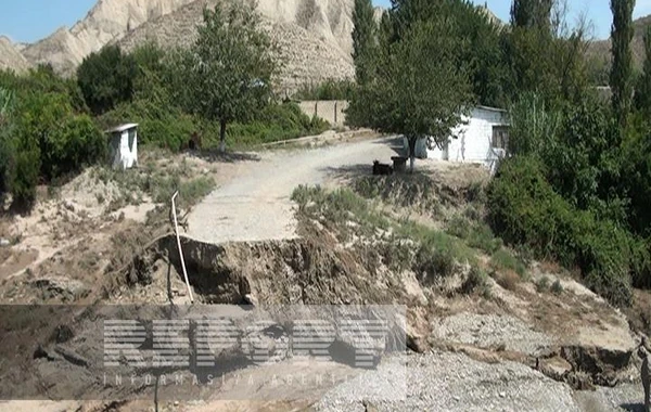 Sel Göyçayda fəsadlar törədib, Aşağı Qaraməryəm kəndi ilə əlaqə tam kəsilib - FOTO