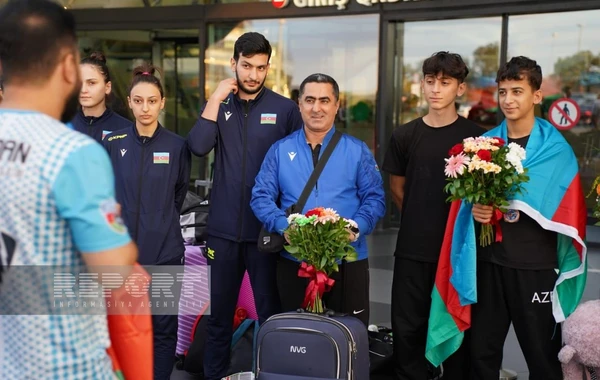 Avropa çempionatlarında 5 medal qazanan taekvondoçular Vətənə qayıdıb - FOTO