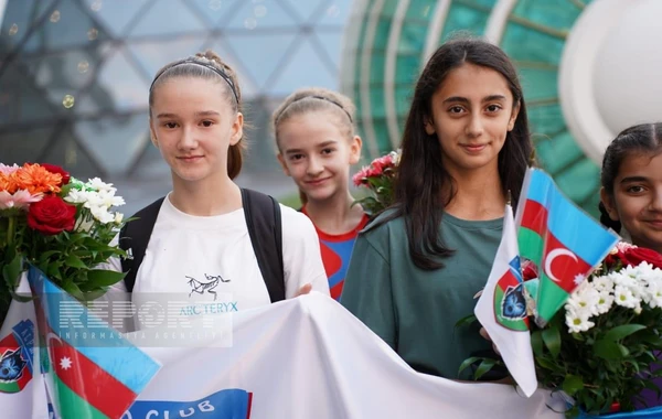 Avropa çempionatlarında 5 medal qazanan taekvondoçular Vətənə qayıdıb - FOTO