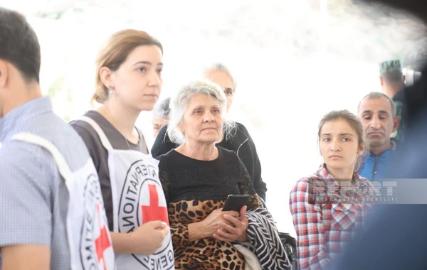 BQXK əməkdaşlarının müşayiəti ilə Xankəndi-Gorus istiqamətində erməniəsilli şəxslərin sərbəst keçidi növbəti dəfə təmin edilib - FOTO