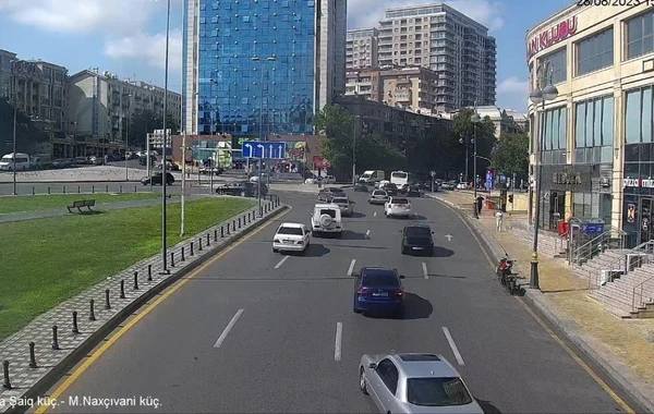 Bakıda yanğına görə yolda sıxlıq yaranıb - FOTO