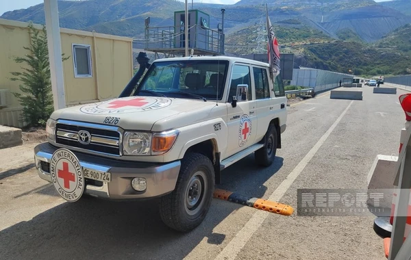 “Laçın” sərhəd-buraxılış məntəqəsində erməniəsilli şəxslərin sərbəst keçidi təmin edilib - FOTO