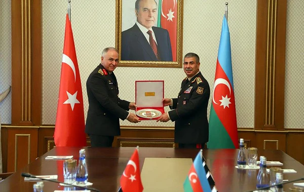 Zakir Həsənov Türkiyənin Baş Qərargah rəisi ilə görüşüb - FOTO