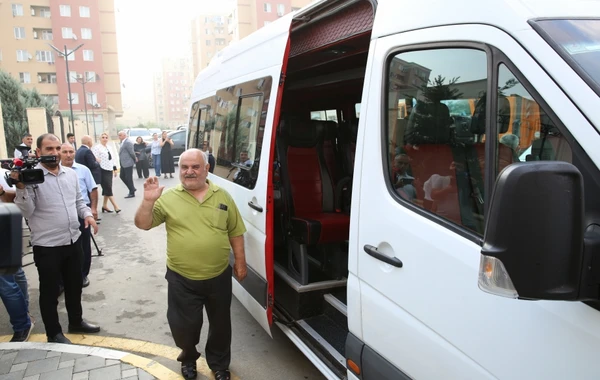 Laçına daha 52 nəfər yola salınıb - FOTO