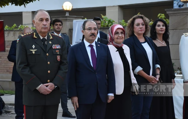 Bakıda Türkiyənin Zəfər Günü qeyd olunub - FOTO