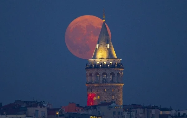 Ən böyük Super Ay İstanbulda belə göründü - FOTO