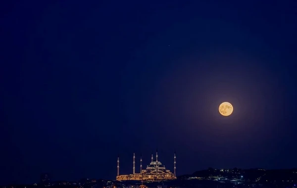 Ən böyük Super Ay İstanbulda belə göründü - FOTO