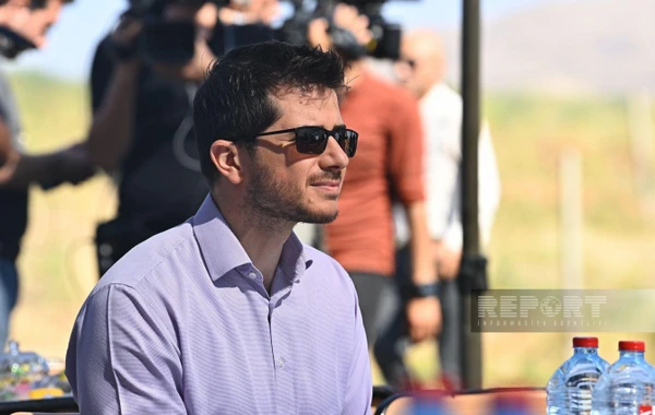 Diplomatik korpus AzQAC-nin ərzaq yüklərinin yerləşdiyi məntəqə ilə tanış olub - YENİLƏNİB - FOTO